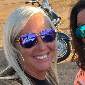 Meet your Posher, Dana